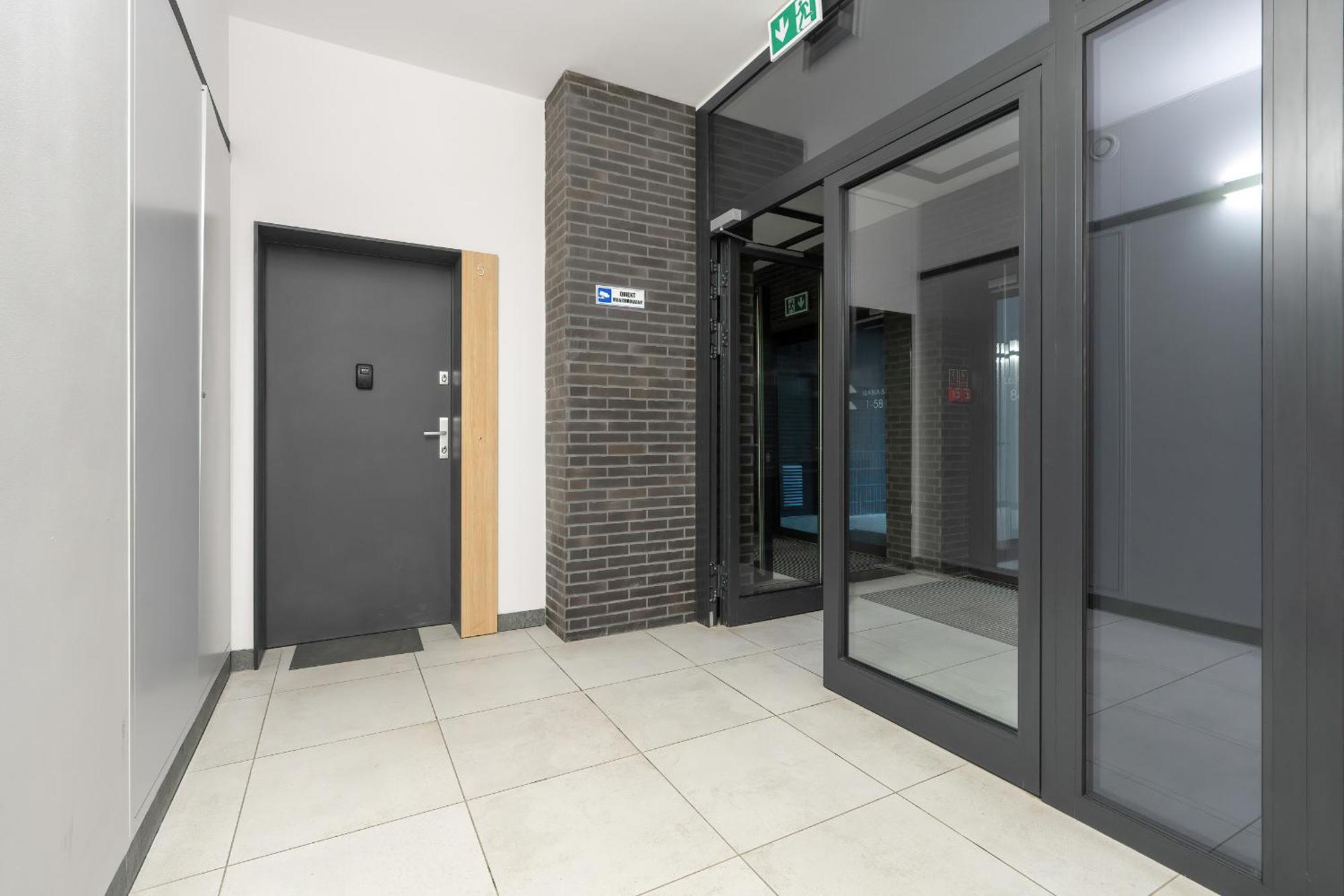 Cozy Studio With Balcony And Free Garage By Noclegi Renters Poznan Exterior foto